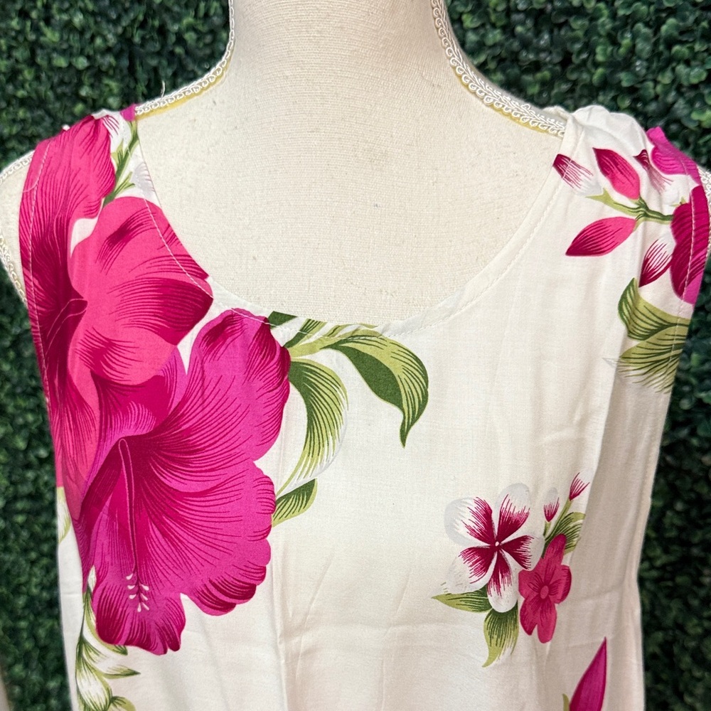 Hawaii Floral Sleeveless Dress - Picture 3 of 7